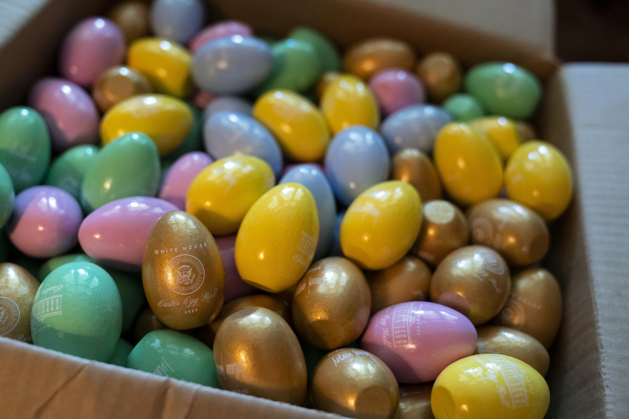 People Are Making Creme Eggs At Home For Easter Using This Four Ingredient Recipe From A Chocolatier Glbnews Com - roblox egg hunt 2020 all games id list for finding easter egg avatar hats daily star
